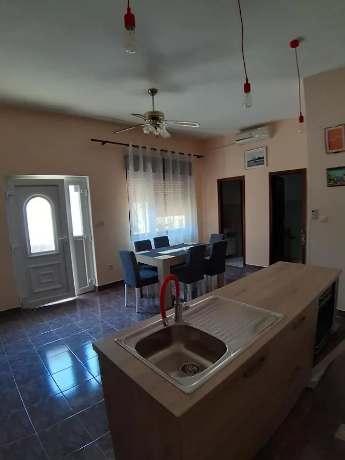 Apartment T&L Vir